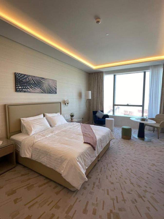 Palm Tower Palm Jumeirah Дубай Экстерьер фото